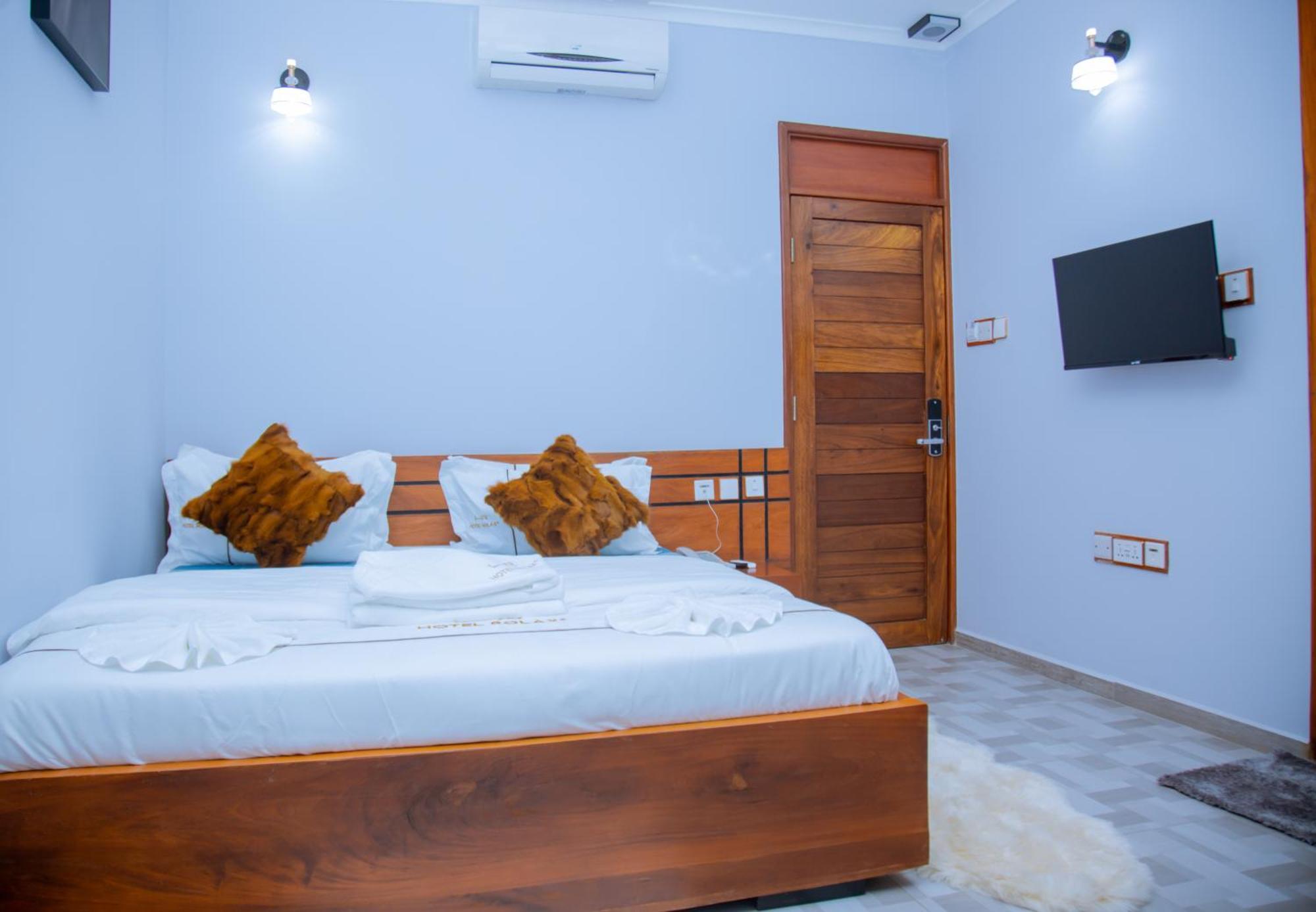 Hotel Rolax Dar es Salaam Exterior photo